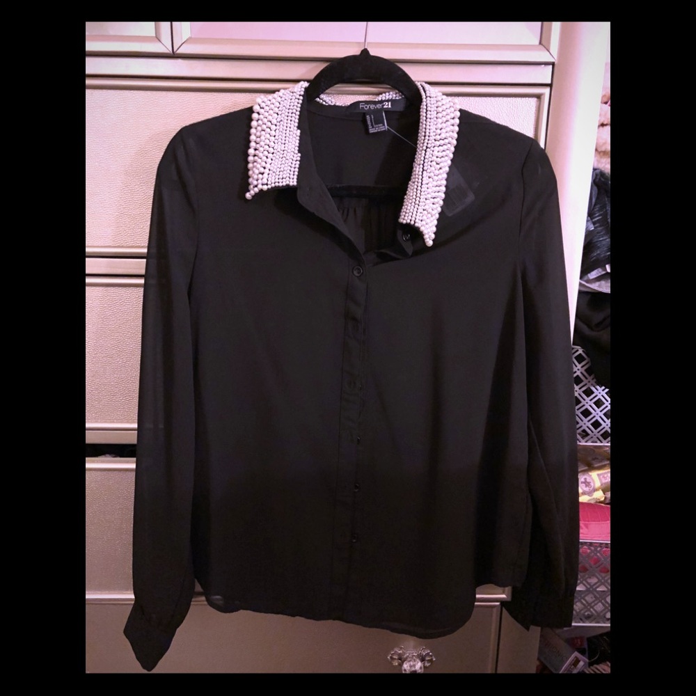 Black chiffon blouse with pearl lapel NWT